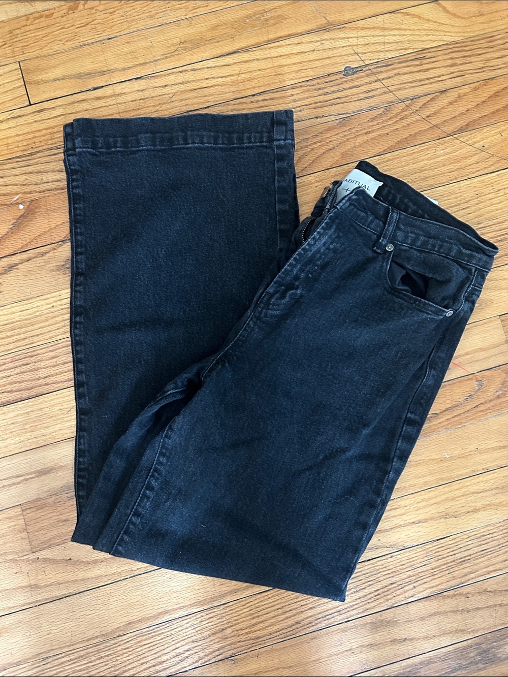 Woman's Denver habitual jeans 10/30 size
